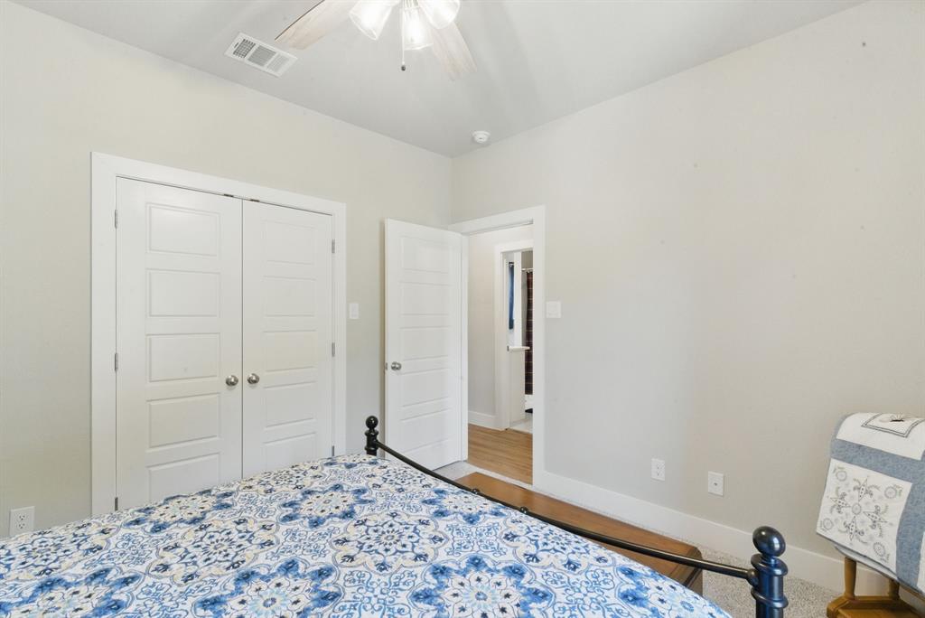 247 Gopher Road Weatherford, TX 76088 - Photo 21 of 35 a view of a bedroom