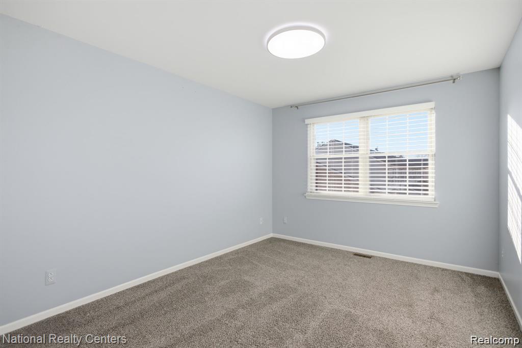 16878 Farmington Road Livonia, MI 48154 - Photo 14 of 24