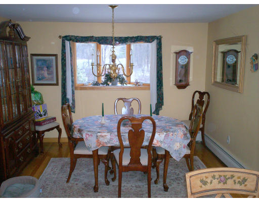 15 Reagan Road Townsend, MA 01469 - Photo 3 of 10 Gallery Image 3