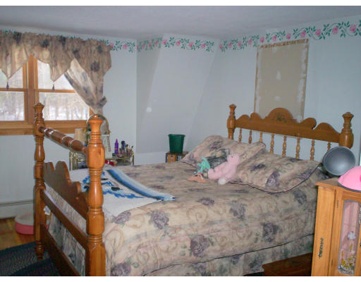 15 Reagan Road Townsend, MA 01469 - Photo 5 of 10 Gallery Image 5