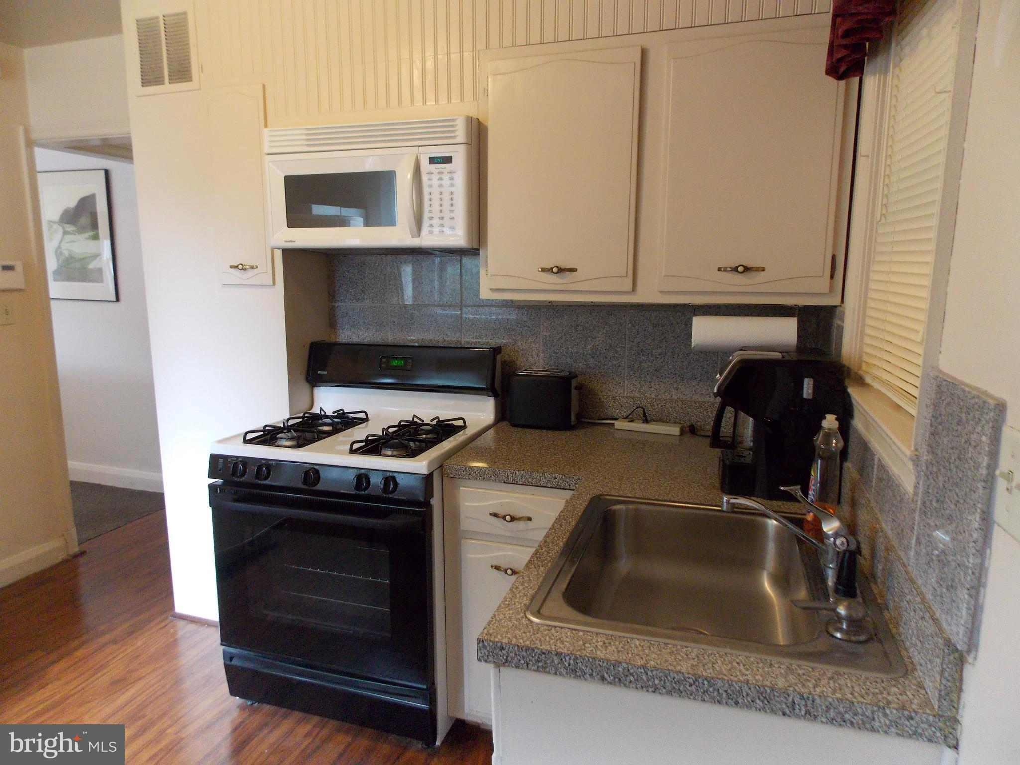 3304 East Joppa Road Baltimore, MD 21234 - Photo 19 of 29 Kitchen