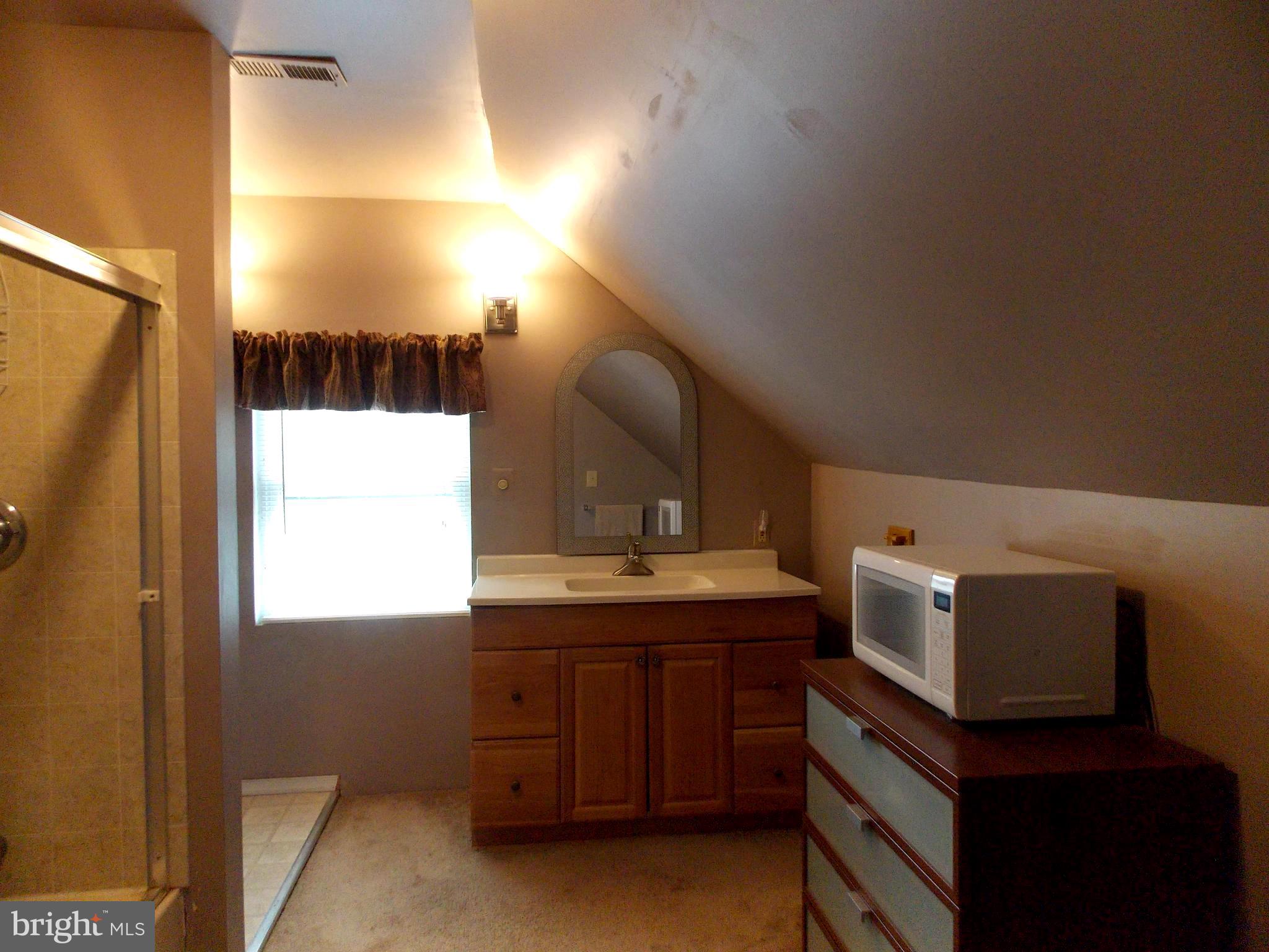 3304 East Joppa Road Baltimore, MD 21234 - Photo 25 of 29 Full bath on second floor