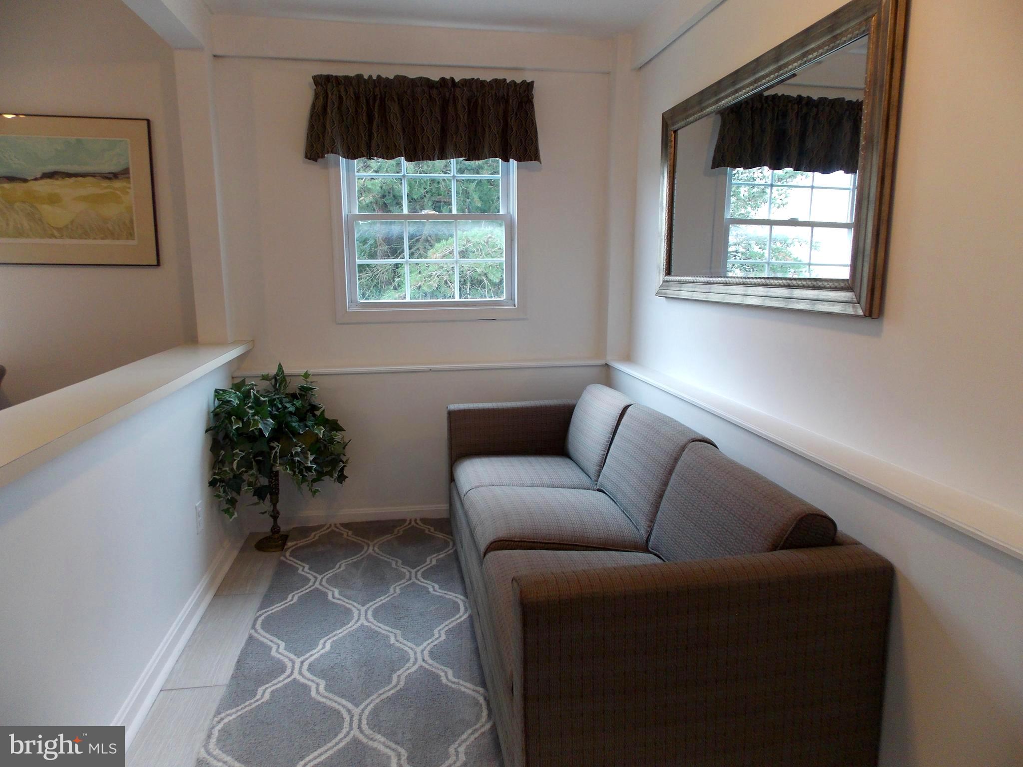 3304 East Joppa Road Baltimore, MD 21234 - Photo 10 of 29 Living room used as a reception area