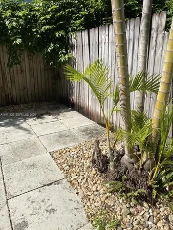 $2,900 | 2539 South Bayshore Drive, Unit 222AR, Miami, FL 33133