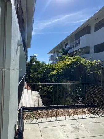 $2,900 | 2539 South Bayshore Drive, Unit 222AR, Miami, FL 33133