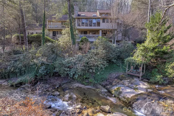 $975,000 | 171 Fairway Drive, Lake Lure, NC 28746