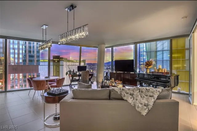 $5,230 | 3722 South Las Vegas Boulevard, Unit 2312, Las Vegas, NV 89158