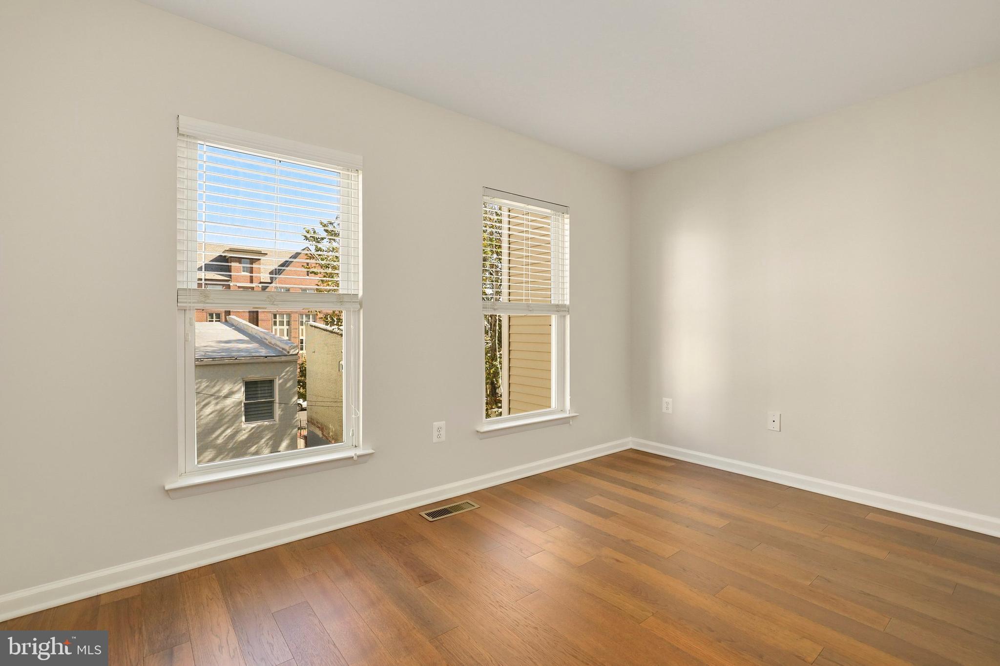 924 4th Street Southeast Washington, DC 20003 - Photo 23 of 32