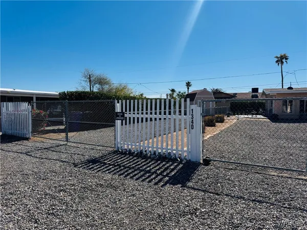 $1,800 | 1340 Gemstone Avenue, Bullhead City, AZ 86442