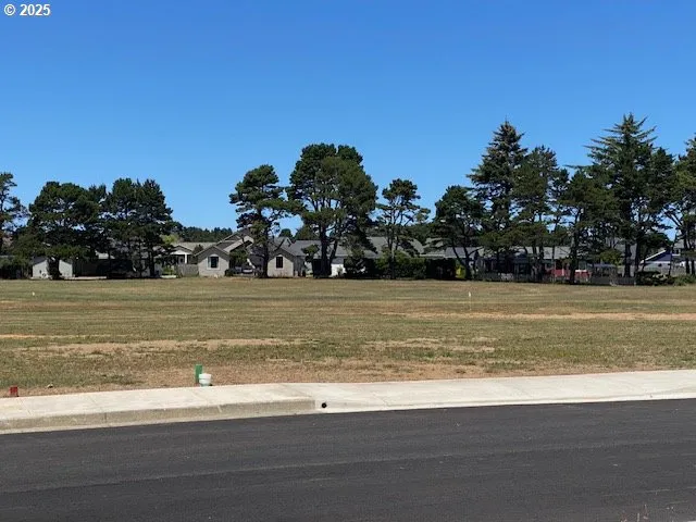 $190,000 | Shearwater Circle, Unit 2, Bandon, OR 97411