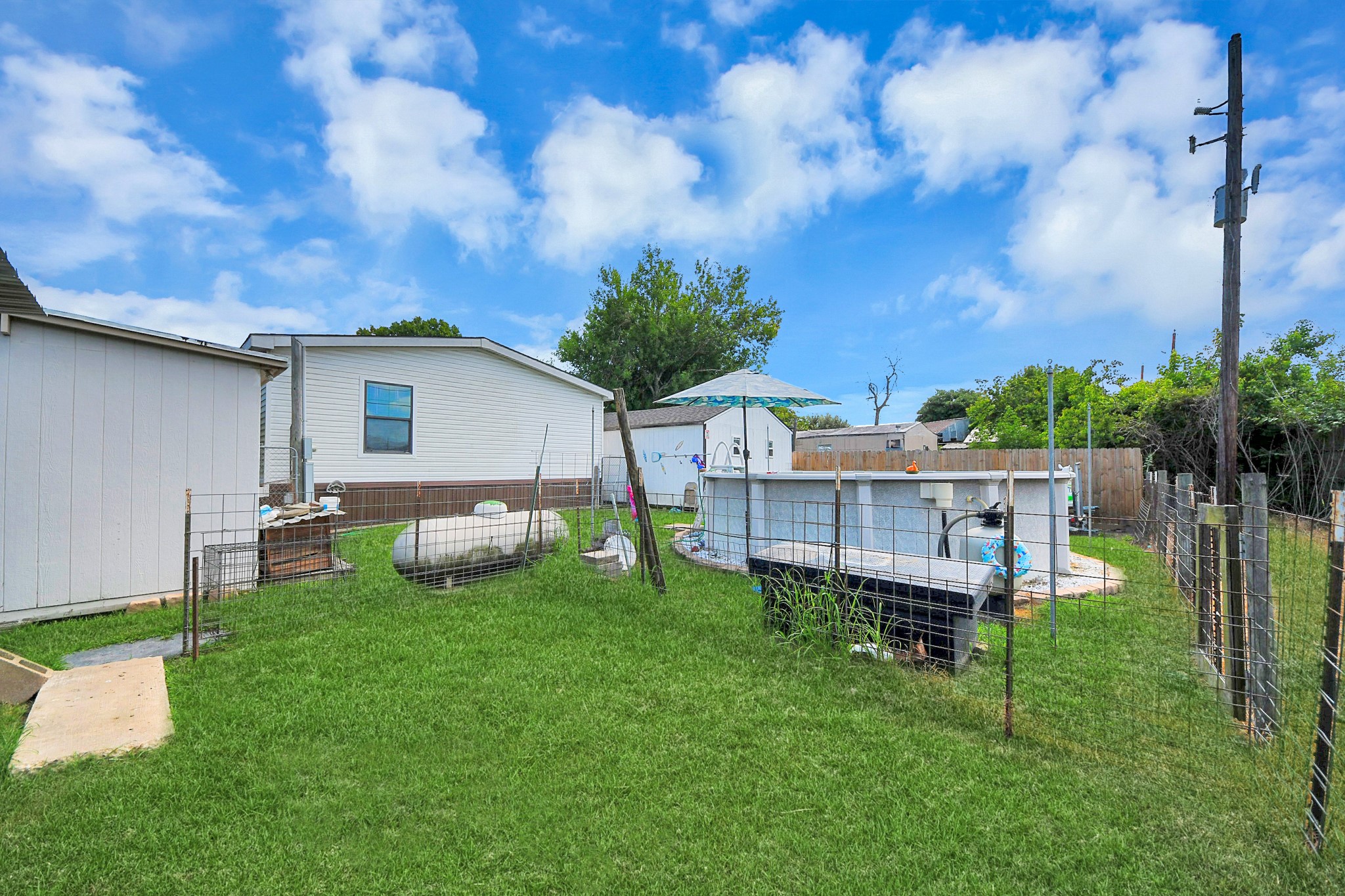 131 Kiowa Court Rosharon, TX 77583 - Photo 35 of 42
