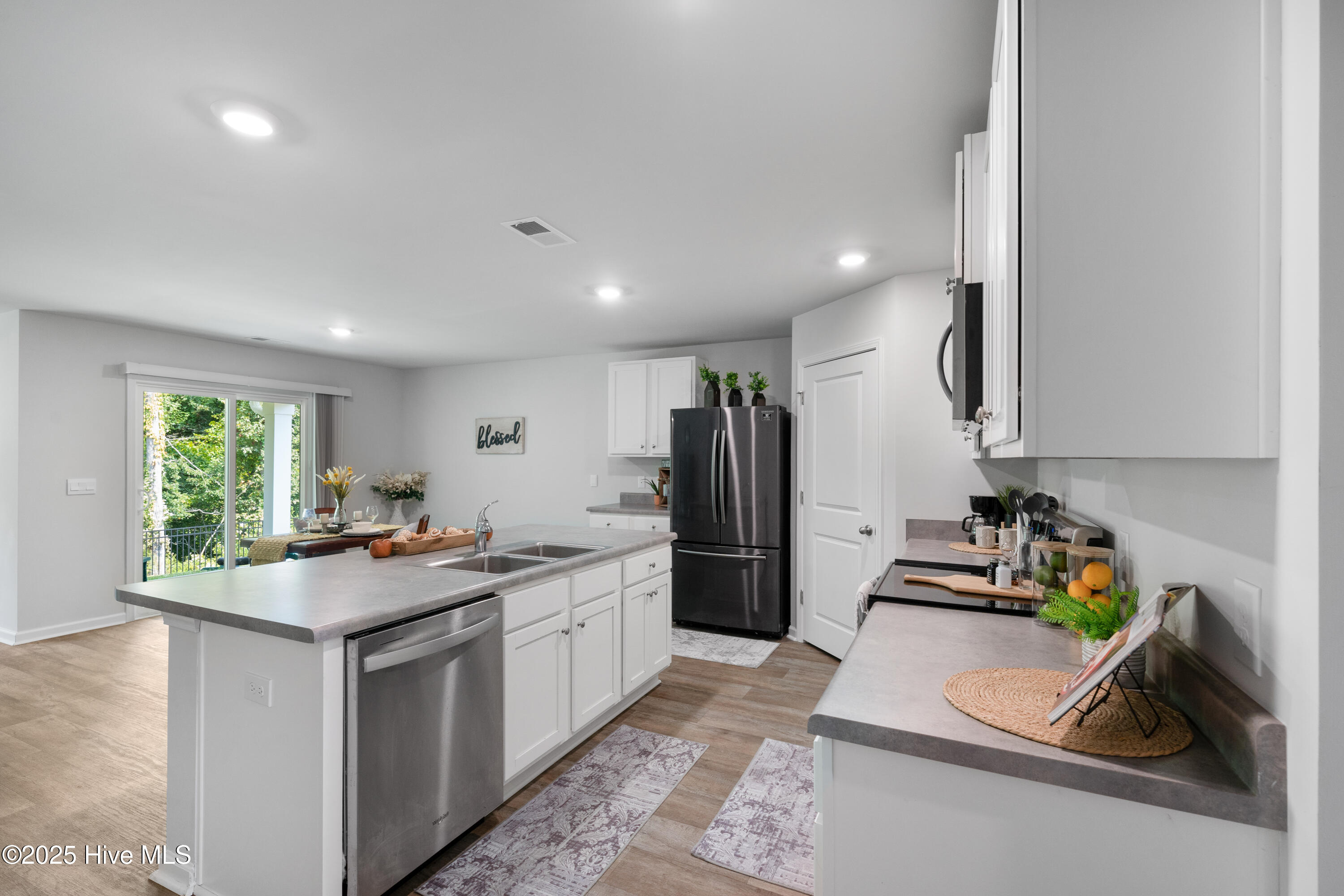 307 Azimuth Drive Hampstead, NC 28443 - Photo 17 of 50 307AzimuthDr-96