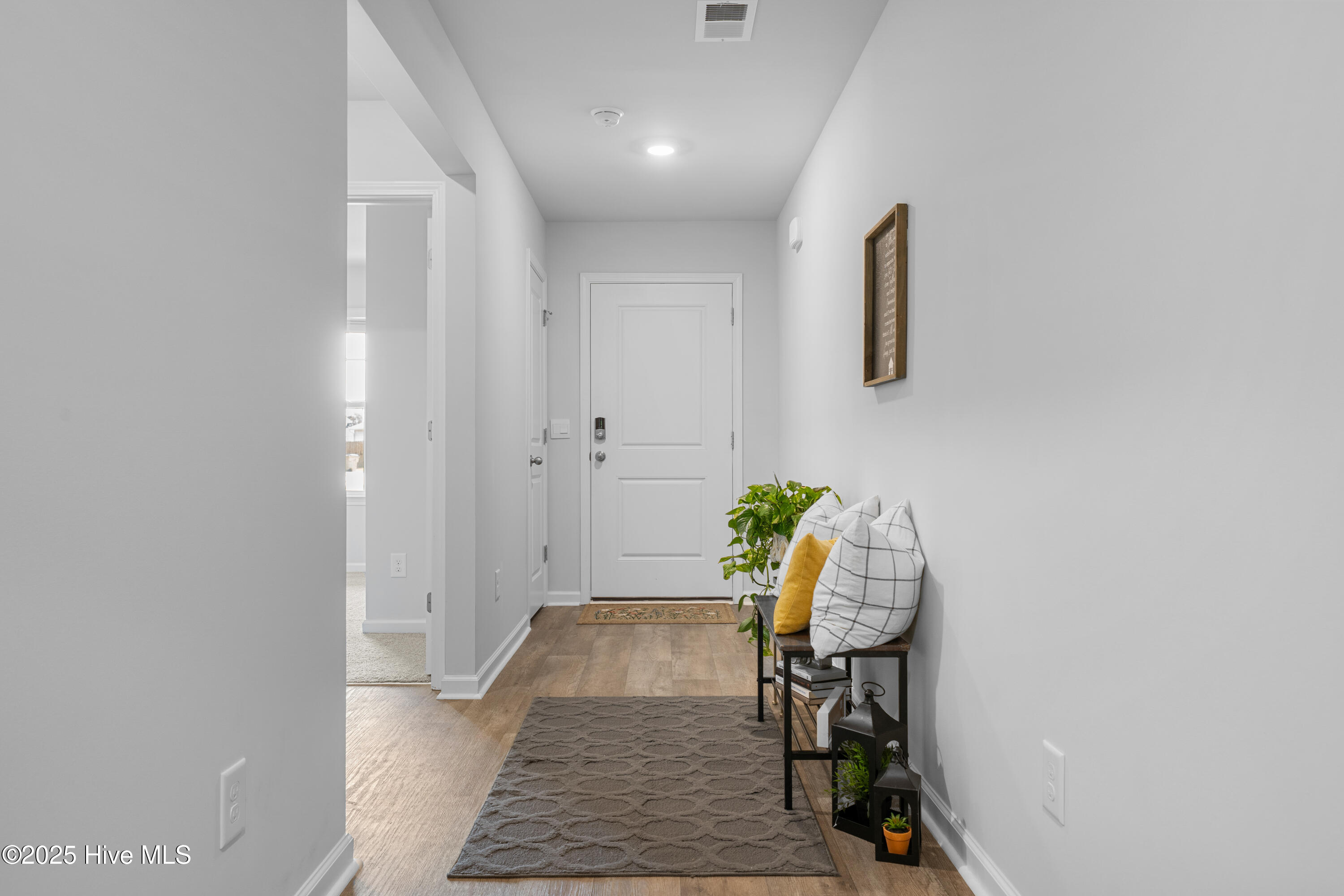 307 Azimuth Drive Hampstead, NC 28443 - Photo 4 of 50 307AzimuthDr-10