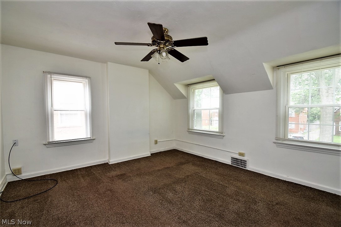 16712 Invermere Avenue Cleveland, OH 44128 - Photo 17 of 27