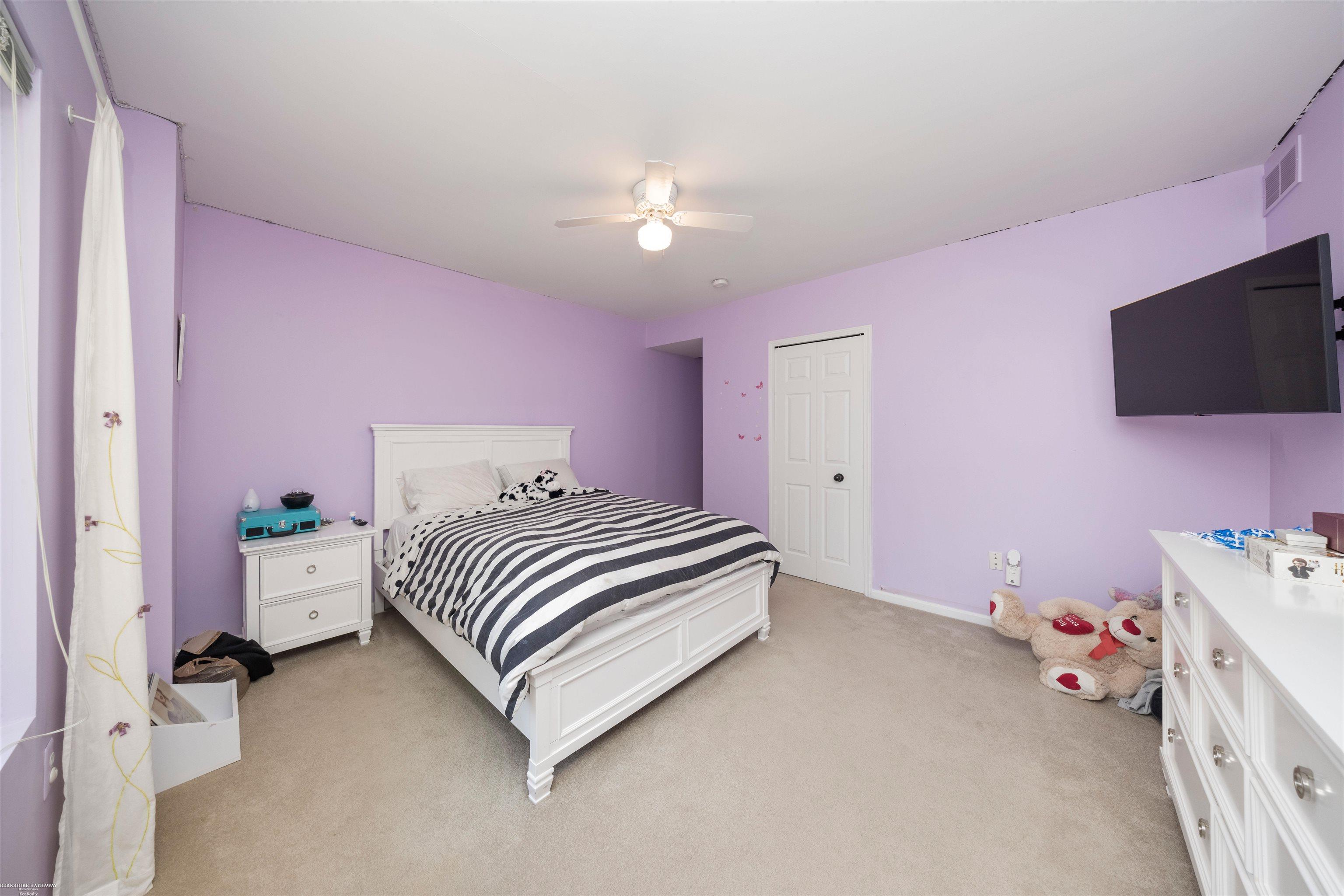3157 Silverbrook Drive Rochester, MI 48306 - Photo 22 of 39 50143120-41c8bb4c-a229-4701-8b60-ae8cbcfbbd38.JPG