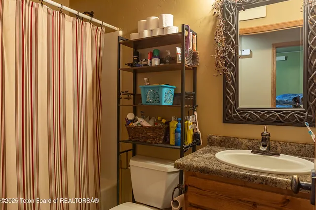 $589,000 | 619 Snake River Drive, Alpine, WY 83128