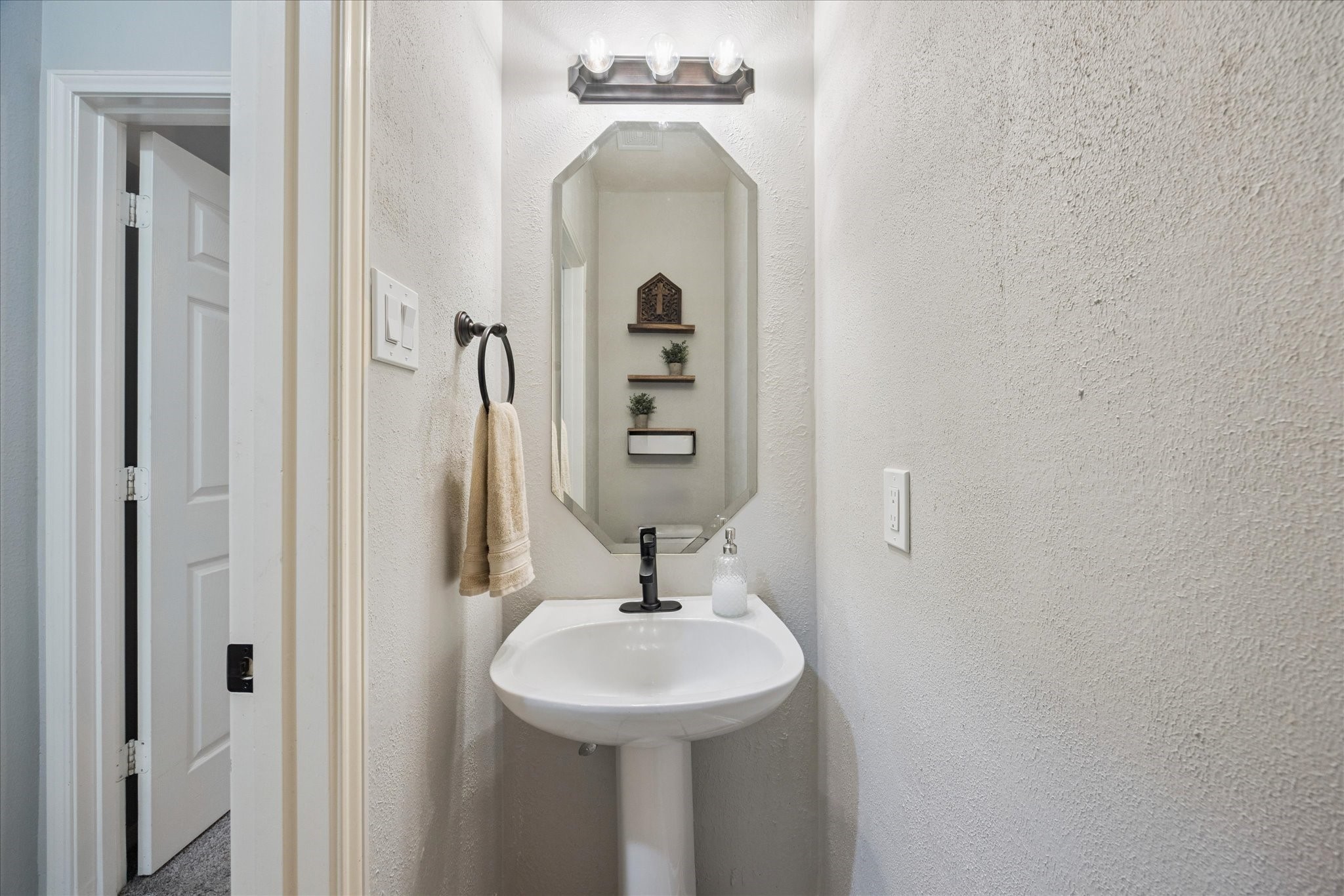 606 Pine Walk Trail Spring, TX 77388 - Photo 8 of 33