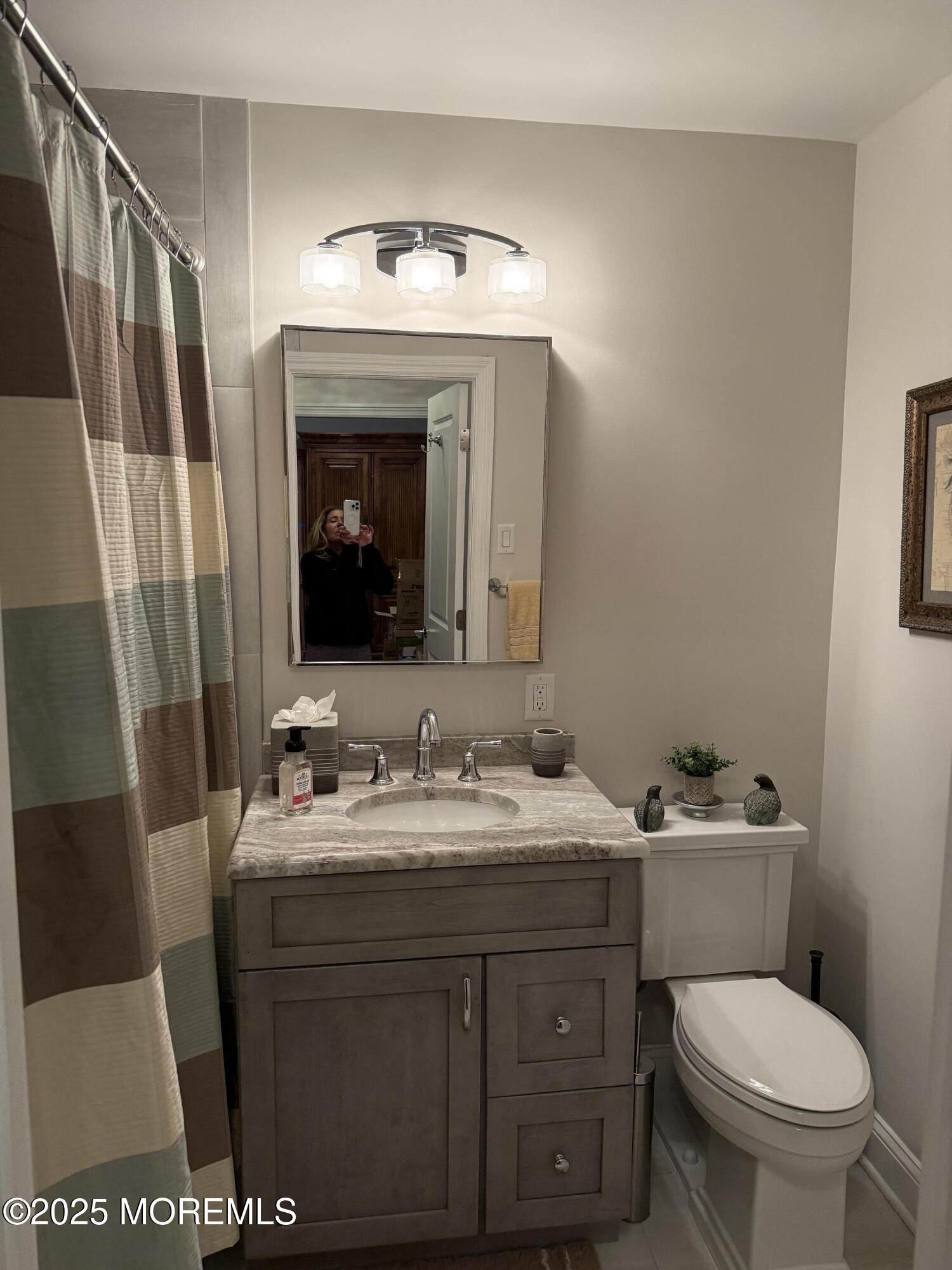 28 Riverside Avenue, Unit 4H Red Bank, NJ 07701 - Photo 21 of 37 IMG_0217