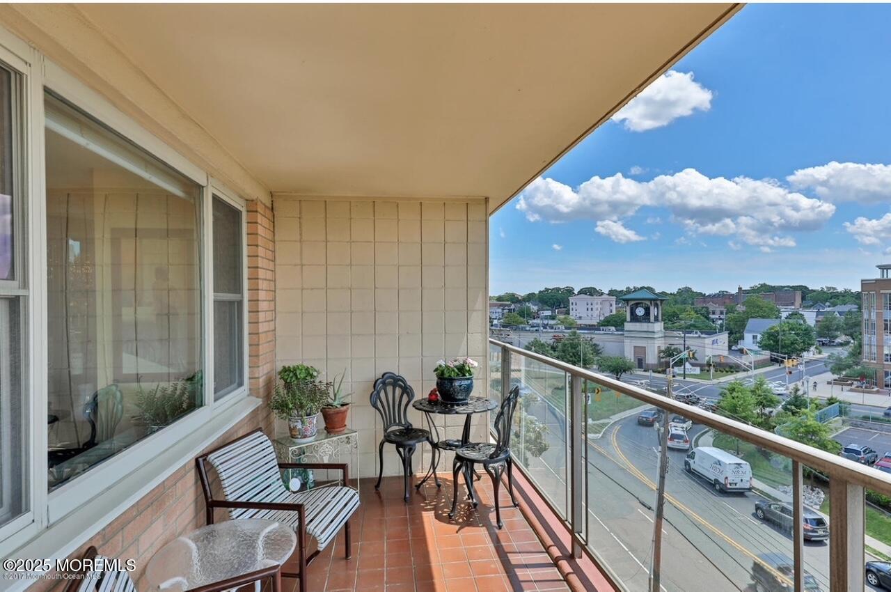 28 Riverside Avenue, Unit 4H Red Bank, NJ 07701 - Photo 22 of 37 IMG_0180