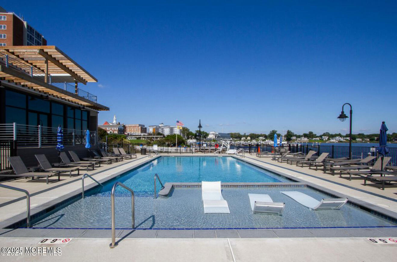 28 Riverside Avenue, Unit 4H Red Bank, NJ 07701 - Photo 27 of 37 IMG_0200