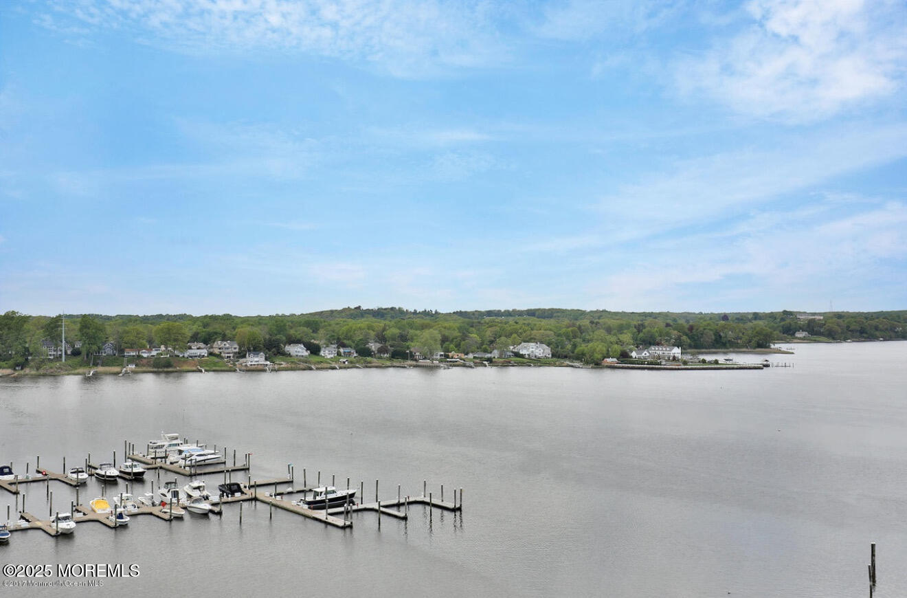 28 Riverside Avenue, Unit 4H Red Bank, NJ 07701 - Photo 35 of 37 IMG_0175