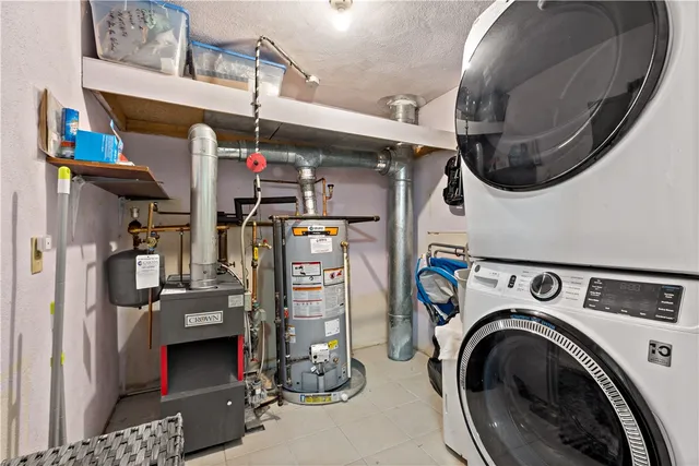 $350,000 | 18 Pond Court, Unit C, North Providence, RI 02904