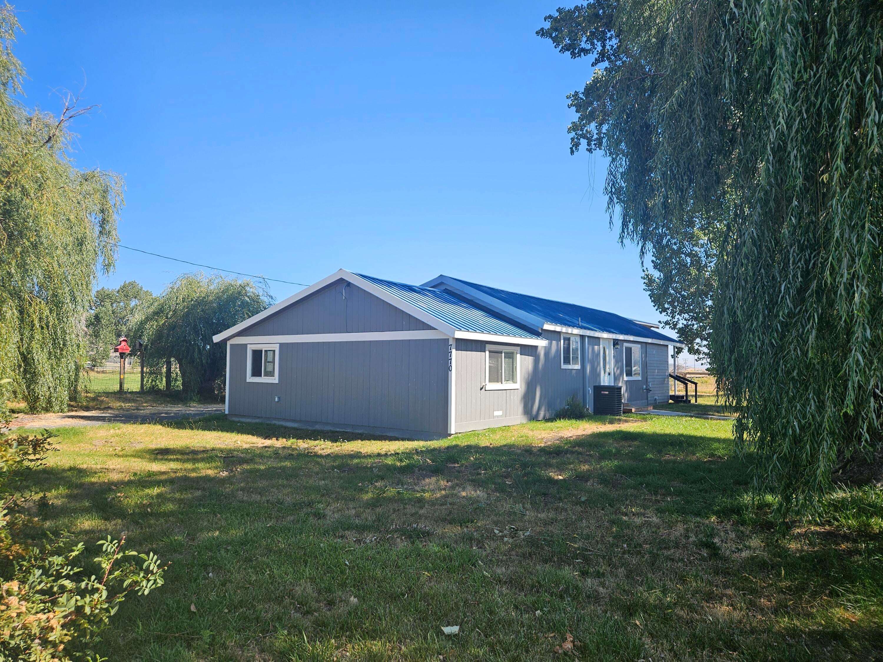 7770 Elliott Road Klamath Falls, OR 97603 - Photo 25 of 25 Side