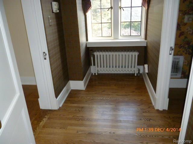 87 Cloverly Road Grosse Pointe, MI 48236 - Photo 35 of 50 P1020051 (2).jpg