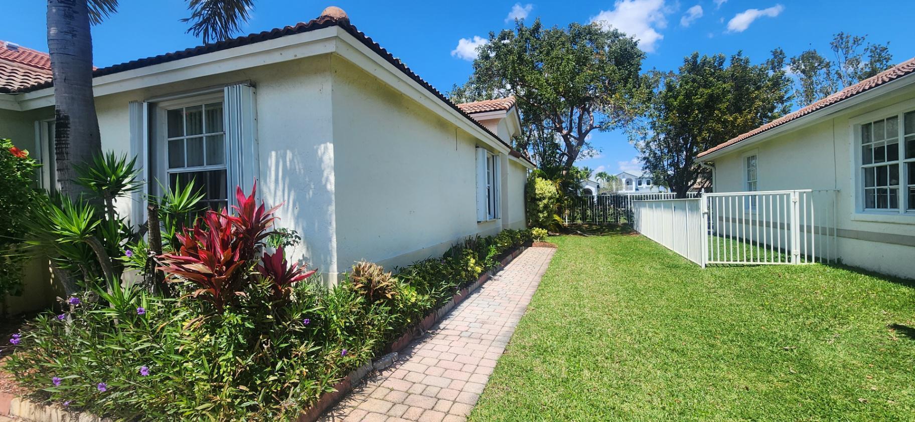 18781 Southwest 25th Court Miramar, FL 33029 - Photo 2 of 2 a view of back yard of the house