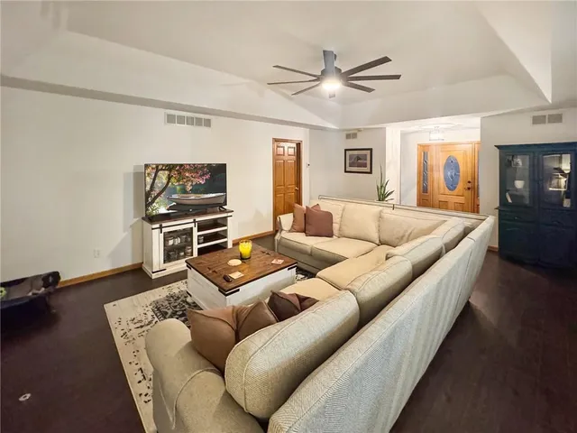 $379,000 | 875 Willow Tree Court, Higginsville, MO 64037