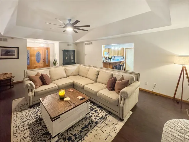 $379,000 | 875 Willow Tree Court, Higginsville, MO 64037