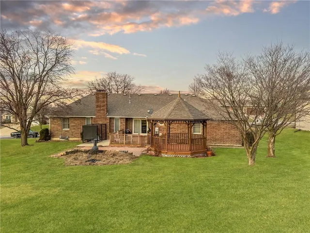 $379,000 | 875 Willow Tree Court, Higginsville, MO 64037