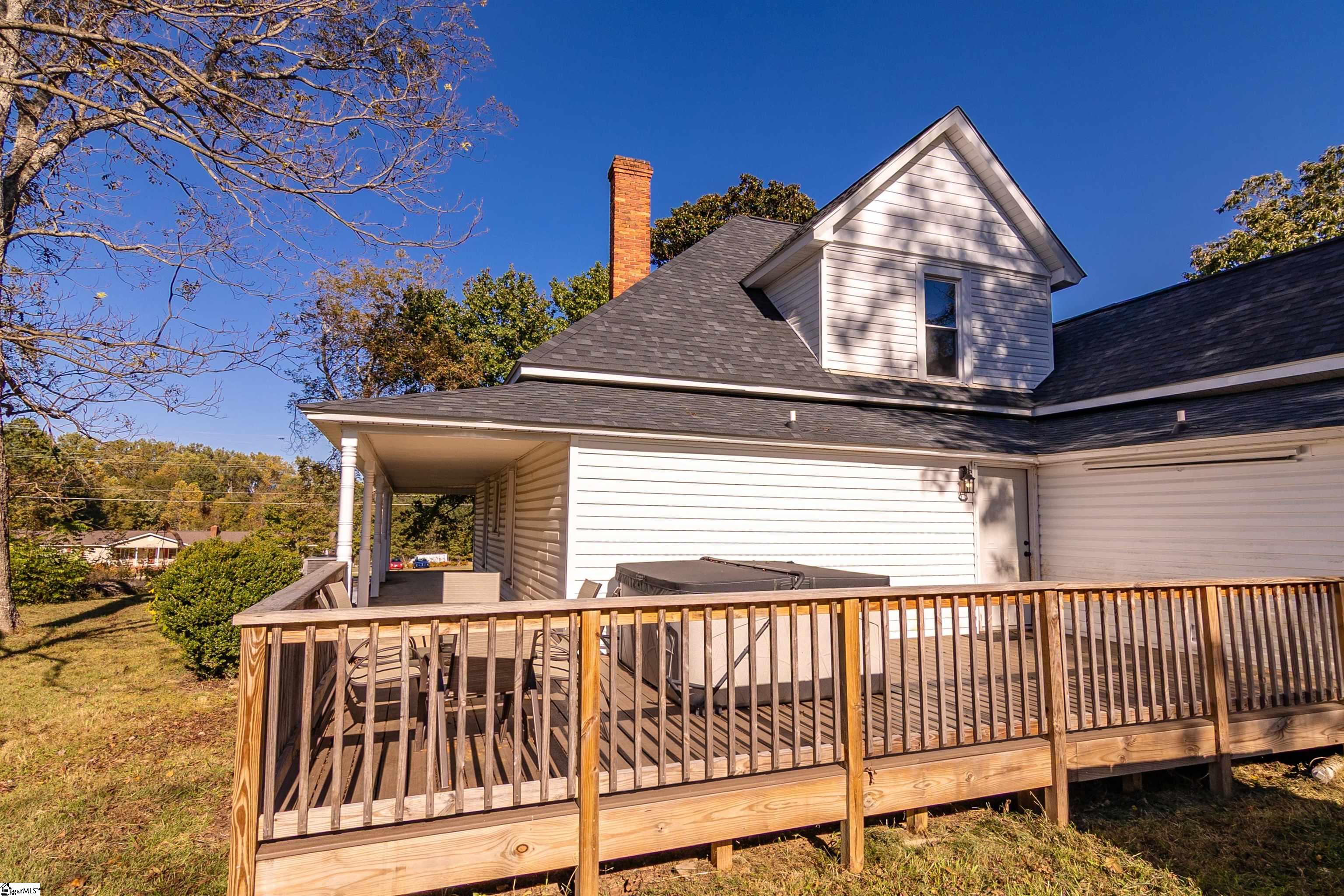 6025 Mountain View Road Taylors, SC 29687 - Photo 11 of 43