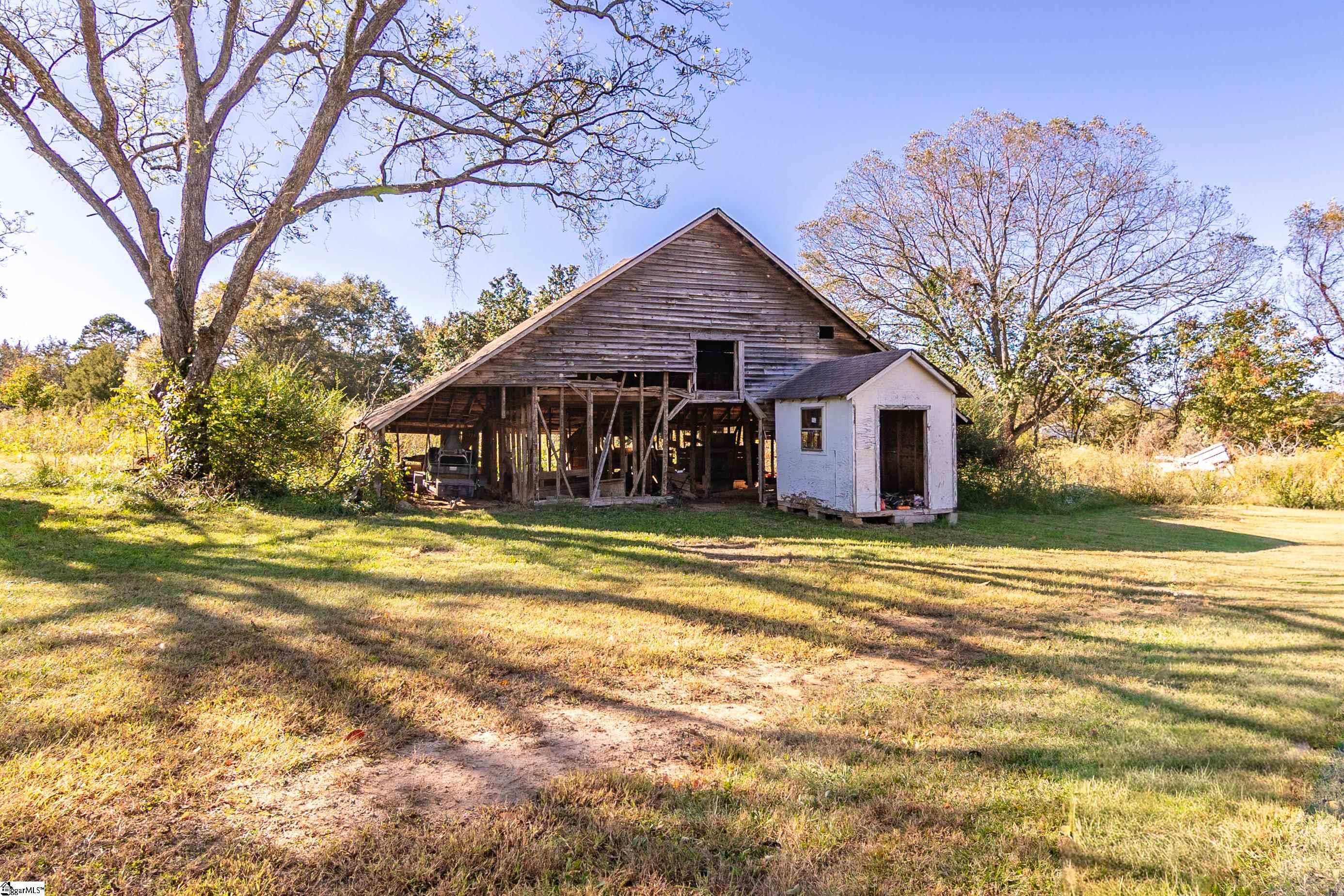 6025 Mountain View Road Taylors, SC 29687 - Photo 12 of 43
