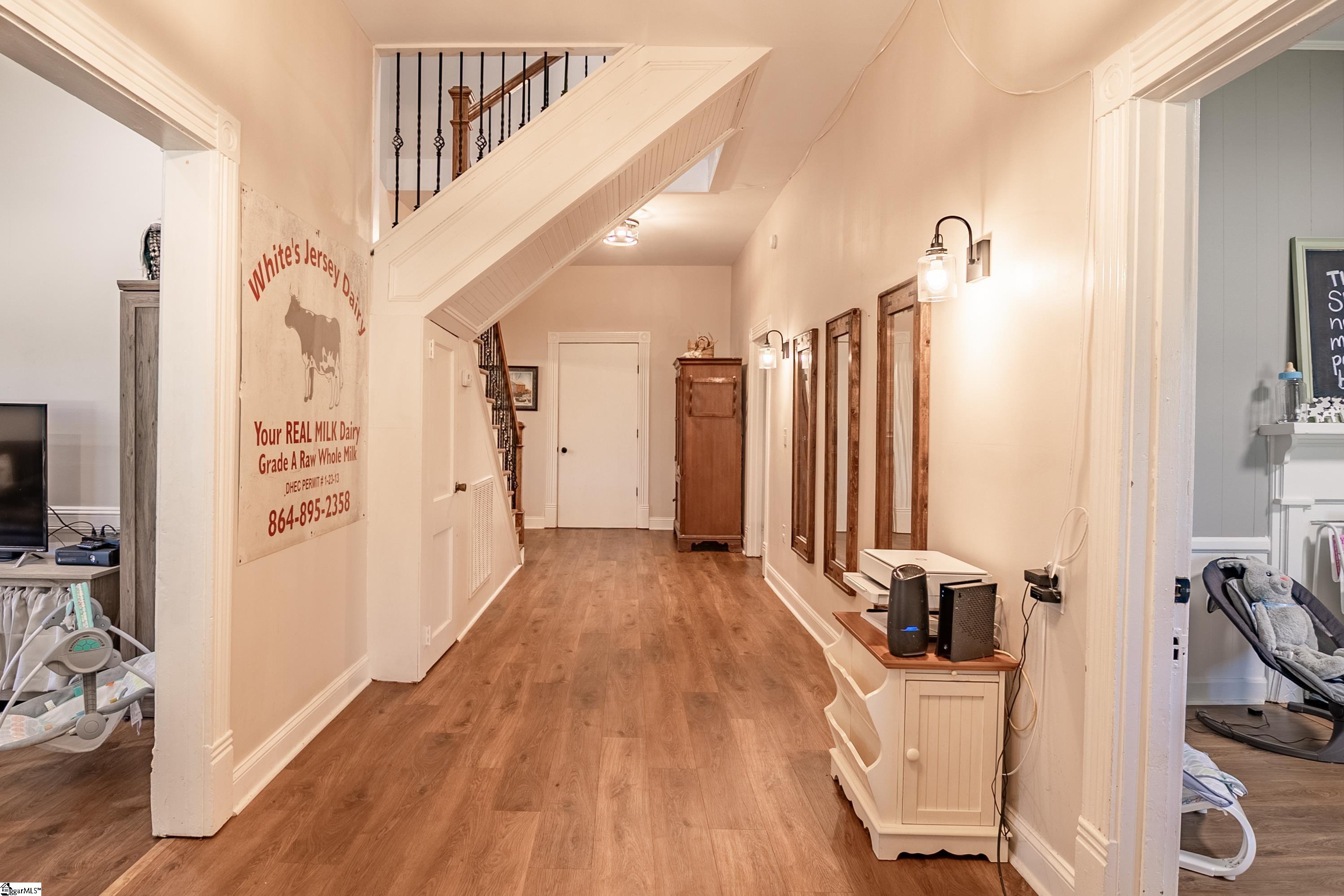 6025 Mountain View Road Taylors, SC 29687 - Photo 15 of 43