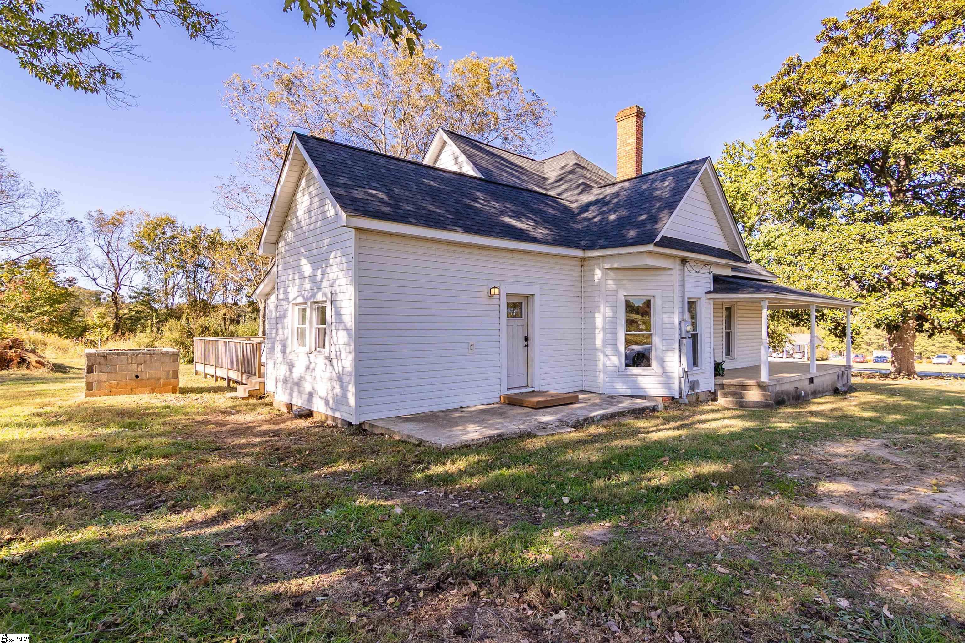 6025 Mountain View Road Taylors, SC 29687 - Photo 6 of 43