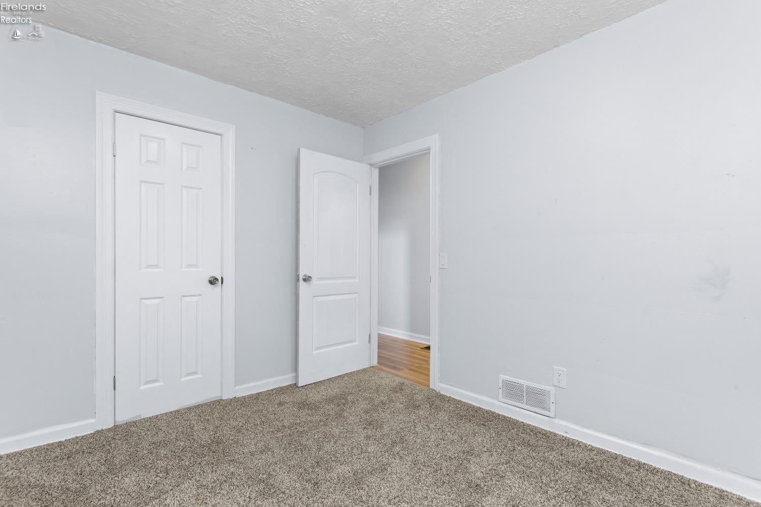 5706 Cleveland Road East Vermilion, OH 44089 - Photo 13 of 30 Gallery Image 13