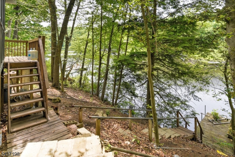 188 Longwood Lake Road Oak Ridge, NJ 07438 - Photo 10 of 21