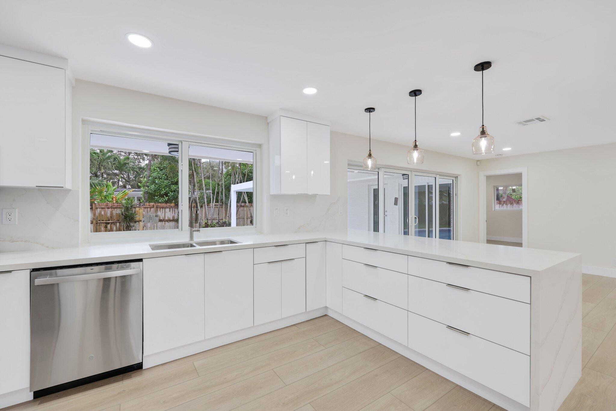 700 West Camino Real Boca Raton, FL 33486 - Photo 13 of 43 West Camino - 13.jpg-SMALL