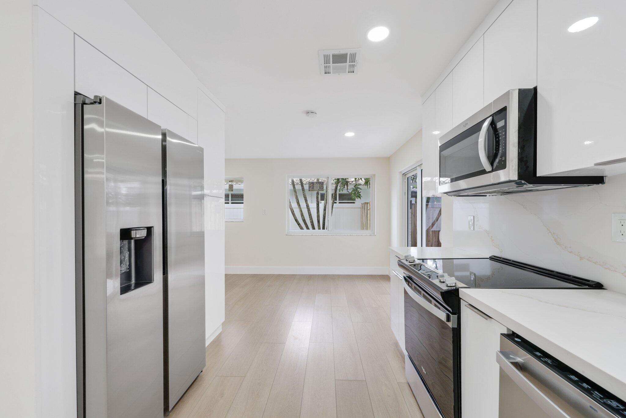 700 West Camino Real Boca Raton, FL 33486 - Photo 18 of 43 West Camino - 18.jpg-SMALL
