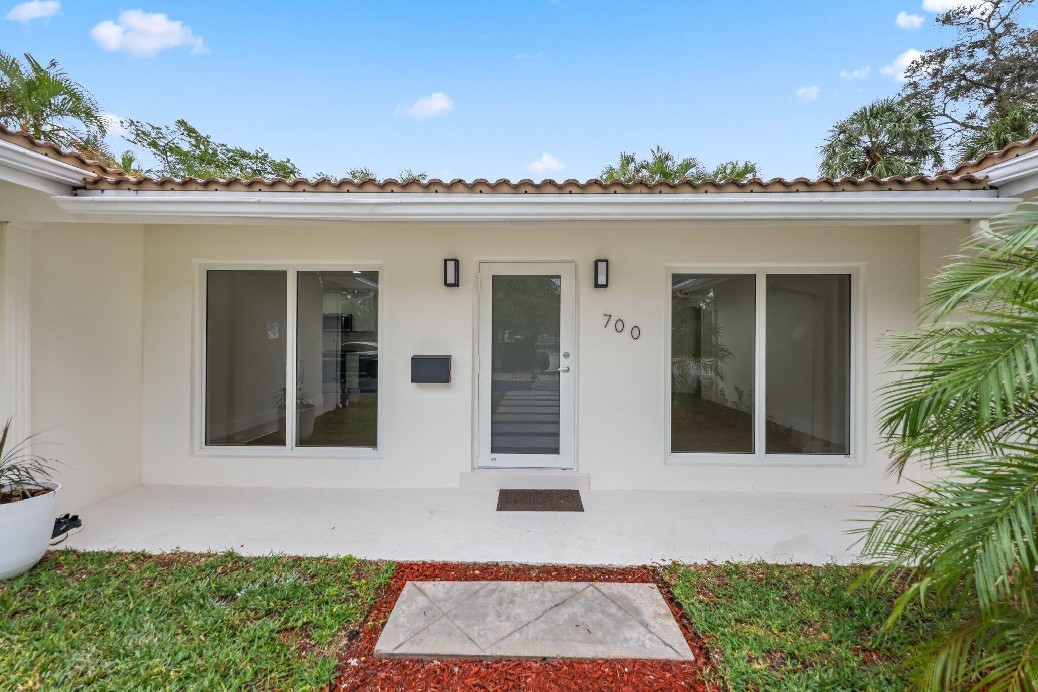 700 West Camino Real Boca Raton, FL 33486 - Photo 5 of 43 West Camino - 5.jpg-SMALL