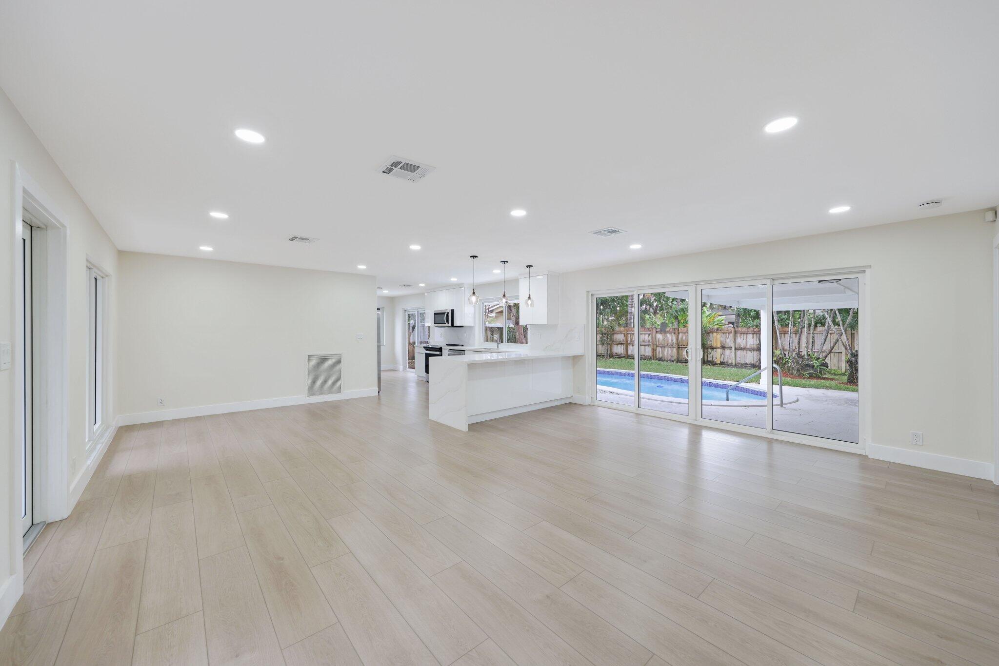 700 West Camino Real Boca Raton, FL 33486 - Photo 6 of 43 West Camino - 6.jpg-SMALL