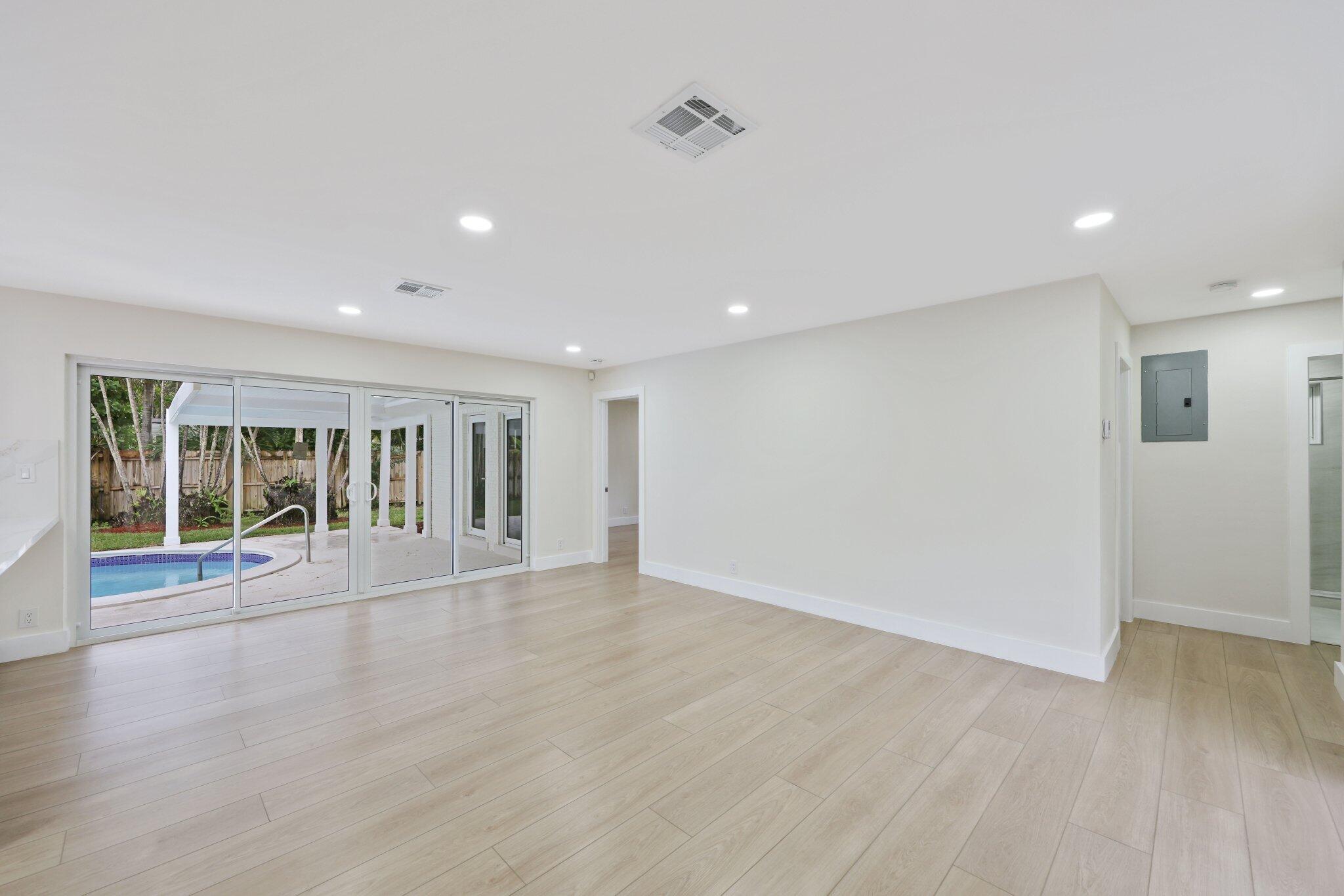 700 West Camino Real Boca Raton, FL 33486 - Photo 9 of 43 West Camino - 8.jpg-SMALL