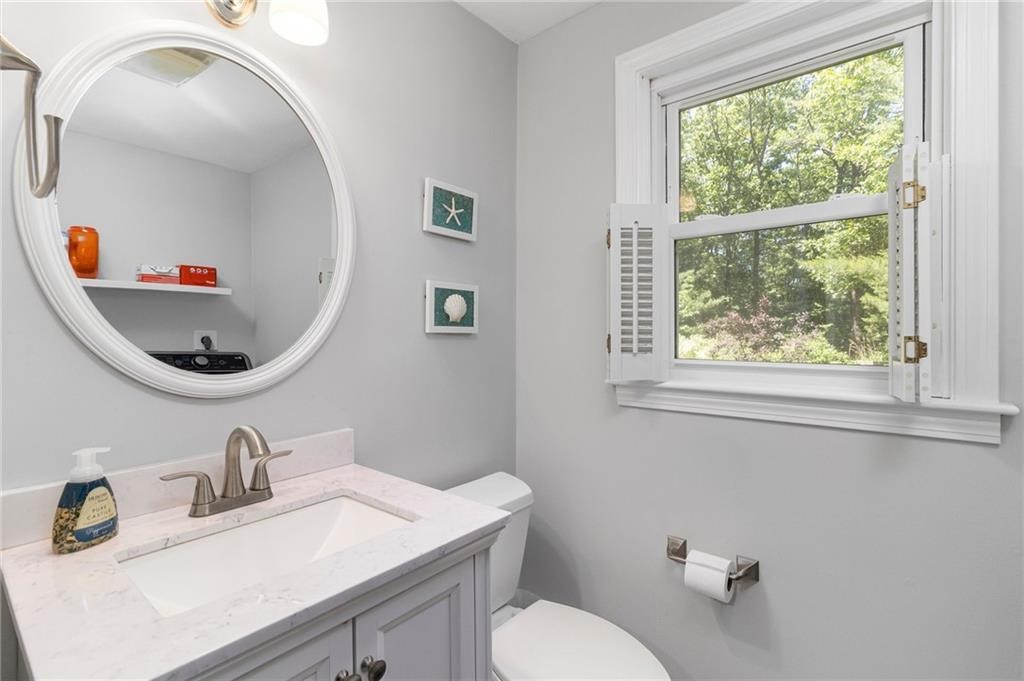 1905 Division Road East Greenwich, RI 02818 - Photo 17 of 44 Gallery Image 17