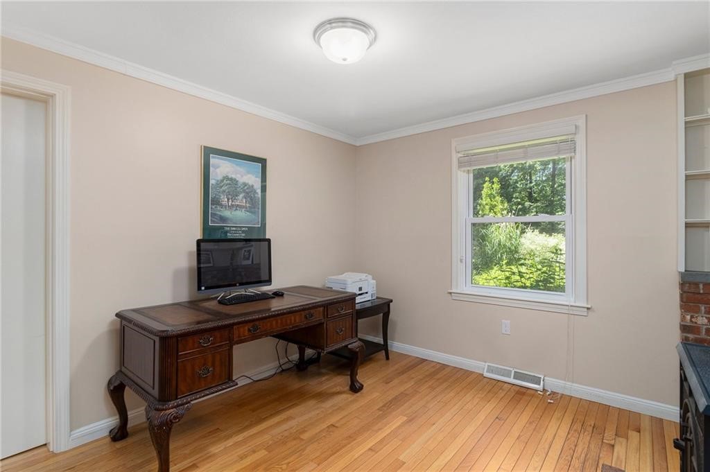 1905 Division Road East Greenwich, RI 02818 - Photo 23 of 44 Gallery Image 23