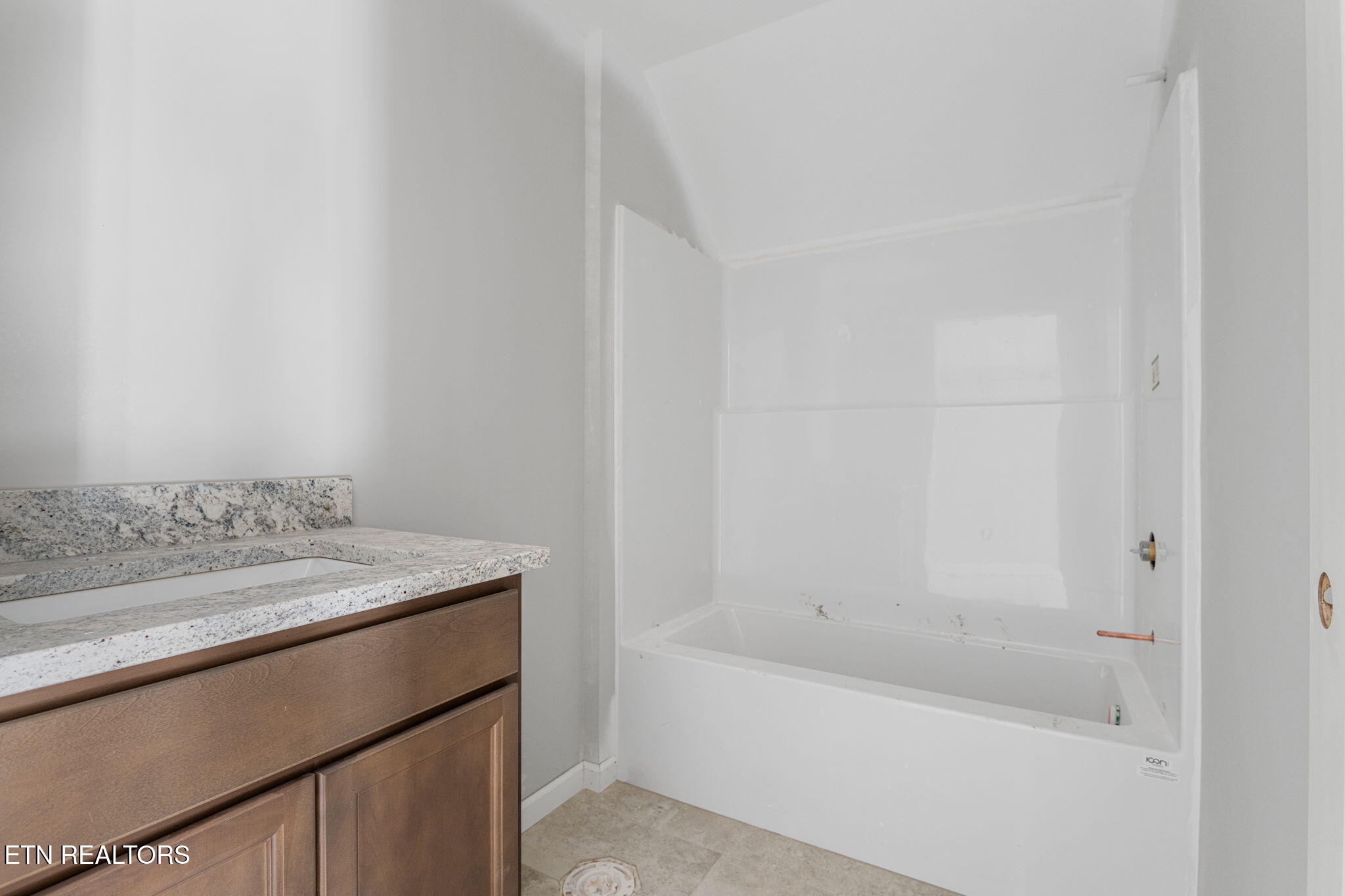 115 Nelson Lane Clinton, TN 37716 - Photo 15 of 19 25-web-or-mls-115 Nelson ln-104