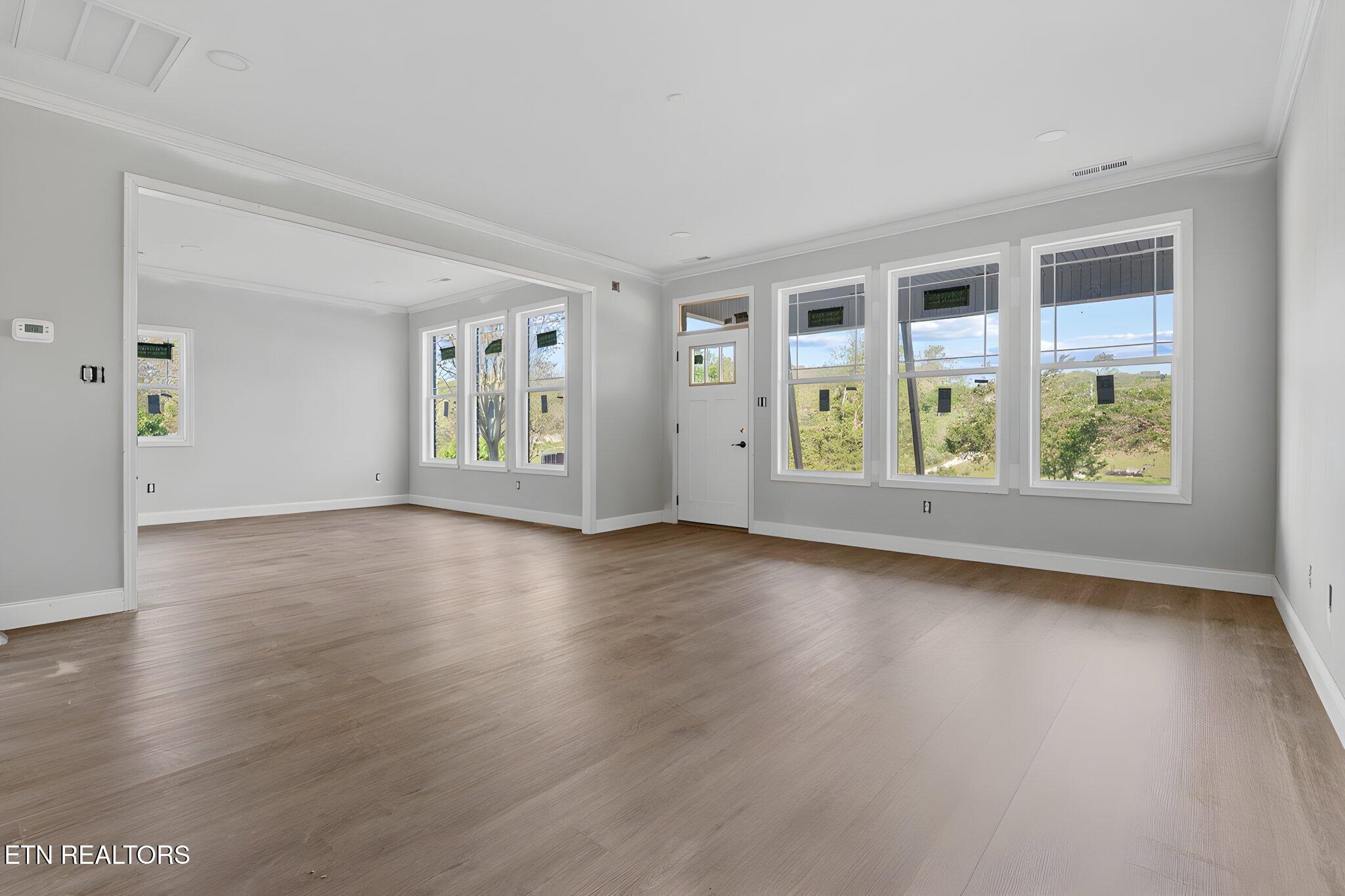 115 Nelson Lane Clinton, TN 37716 - Photo 16 of 19 27-web-or-mls-115 Nelson ln-110 furnitur