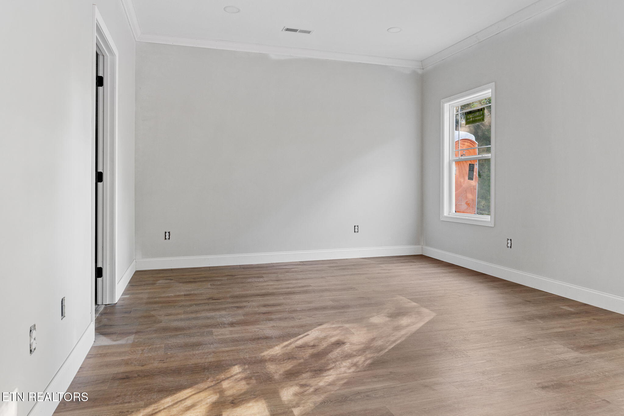 115 Nelson Lane Clinton, TN 37716 - Photo 7 of 19 17-web-or-mls-115 Nelson ln-64