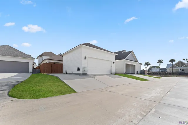 $649,000 | 13236 Magnolia Square Drive, Baton Rouge, LA 70818