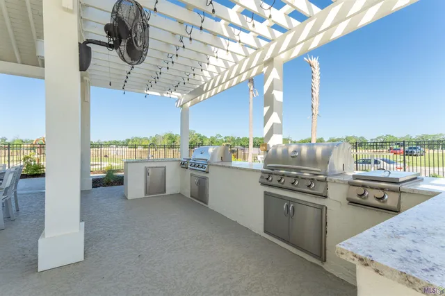 $649,000 | 13236 Magnolia Square Drive, Baton Rouge, LA 70818